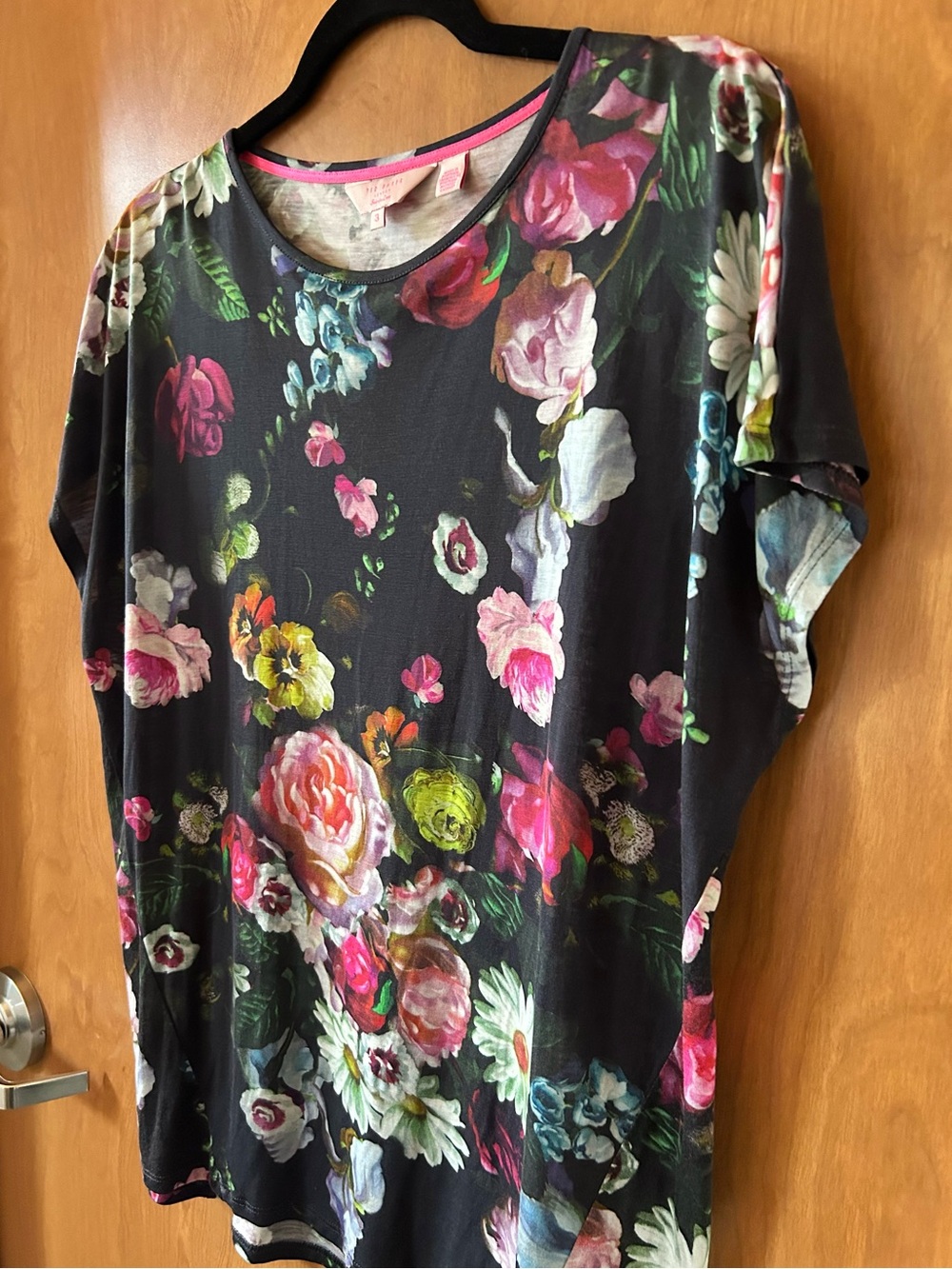 Ted Baker Night Garden Allover Floral Tee - Size M - Picture 2 of 5